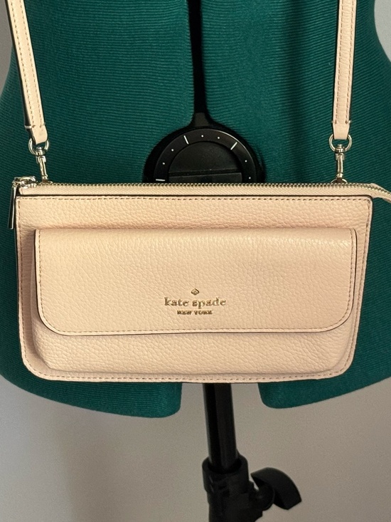 kate spade Handbags - Kate Spade Soft Pebble & Pink Crossbody Like New